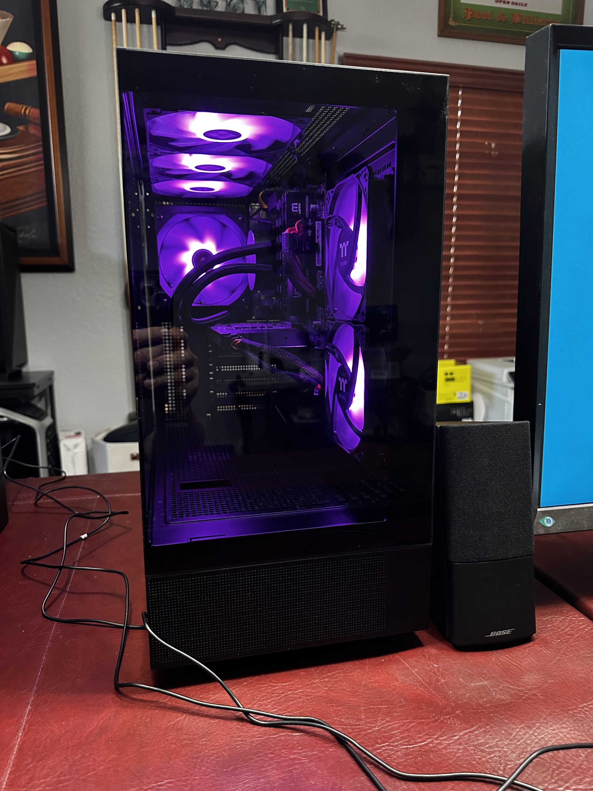 Machine 2, a renewed Core i9 gaming PC in a mid tower case, photo 1